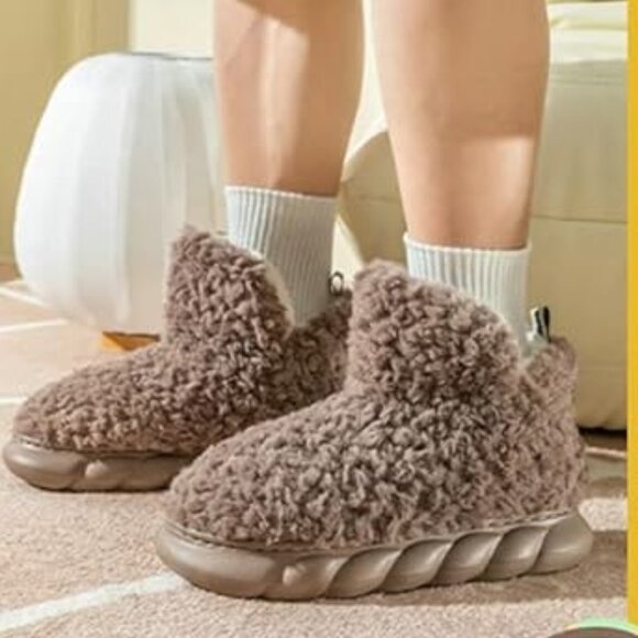 Fluffy Furry House Slippers - Picture 2 of 7